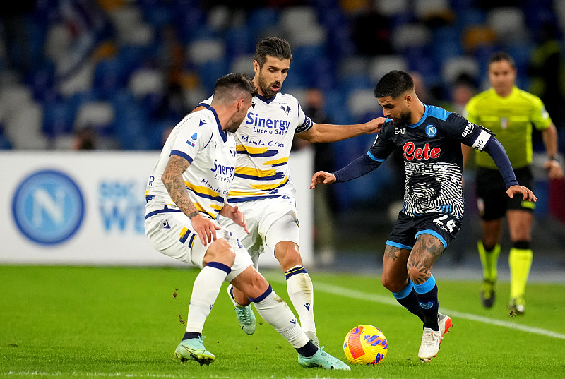 随机-看了整整2个赛季全场整出来的平行433战术